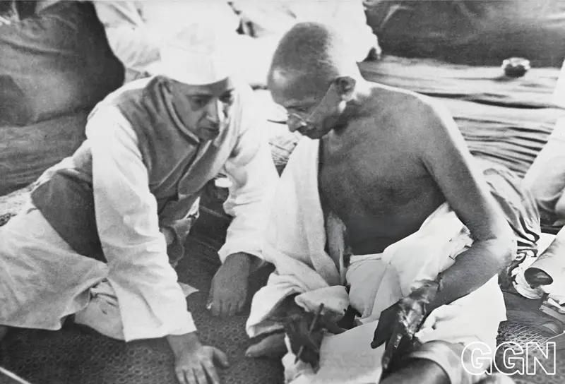 Mahatma Gandhi — Historical Photograph 22