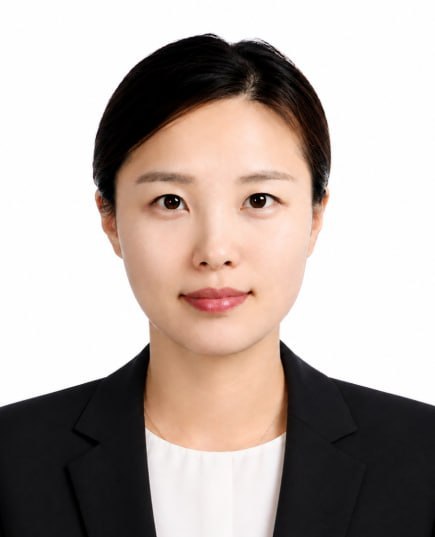 Portrait of Dr. Jeongyeon Yang
